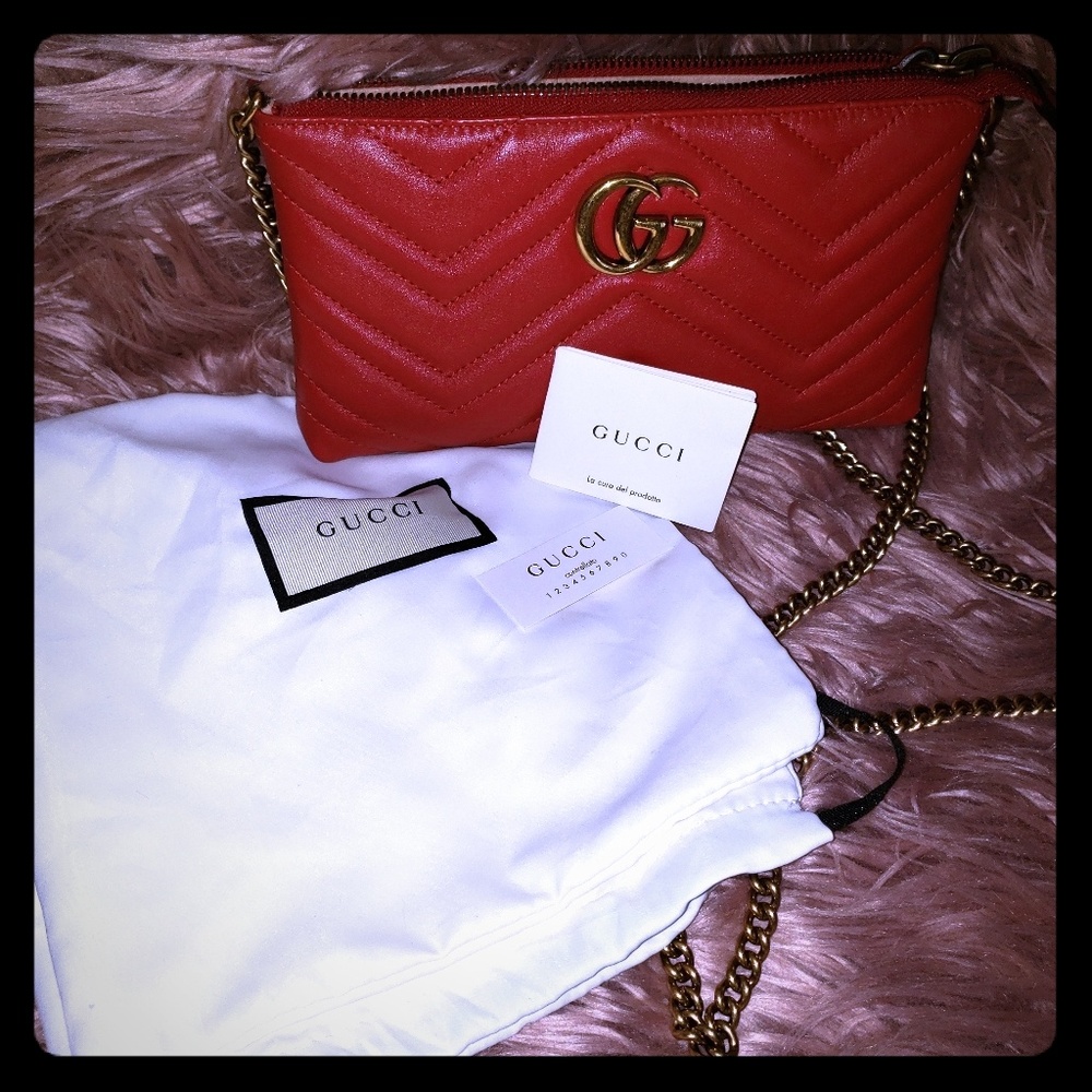 Gucci Chained Crossbody Wallet